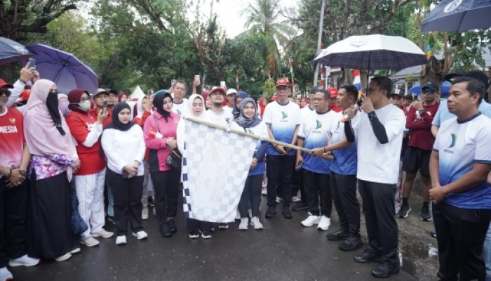 Ribuan Warga Tumpah Ruah Semarakkan Jalan Santai Menjelang HUT RI Ke-80