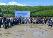 Sinergi Polri dan Pemuda: Kapolres Maros dan HMI Sulselbar Bersatu Lestarikan Mangrove di Bontoa