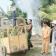 Babinsa Koramil 2305/Cinangka Gelar Karya Bakti Bersama Warga di Kecamatan Cinangka