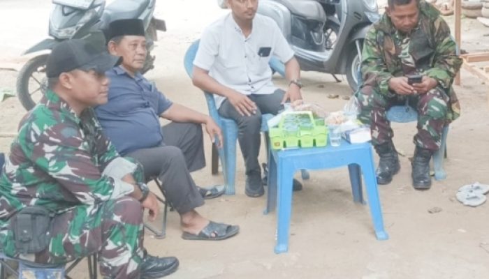 Koramil 2306/Mancak Tingkatkan Sinergi Lewat Kegiatan Komsos Bersama Warga dan Aparat Desa