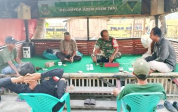Babinsa Koramil 2301/Cilegon Aktif Laksanakan Komsos Jelang HUT ke-80 RI
