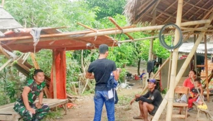 Babinsa Koramil 2301/Cilegon Laksanakan Komsos Bahas Bantuan Sosial untuk Warga Kurang Mampu