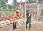 Babinsa Koramil 2302 Aktif Laksanakan Giat Karya Bakti di Wilayah Binaan