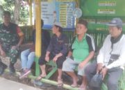 Babinsa Koramil 2304/Anyar Aktif Laksanakan Komsos untuk Jaga Kamtibmas dan Kebersihan Lingkungan