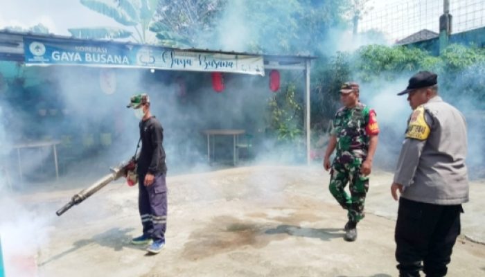 Babinsa Koramil 2302/Bojonegara Laksanakan Giat PUANTER Dukung Kesehatan dan Ketahanan Pangan Warga