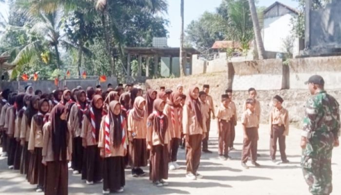 Babinsa Koramil 2306/Mancak Laksanakan Kegiatan Bintahwil di Wilayah Binaan