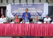 Bupati Jeneponto Serahkan Sertifikat UMKM Lintas Sektor di Desa Lebangmanai: Dukungan untuk Kepastian Hukum dan Pemberdayaan Ekonomi