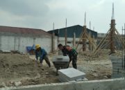 Babinsa Koramil 2301/Cilegon Laksanakan Karya Bakti di Dua Kelurahan Kota Cilegon