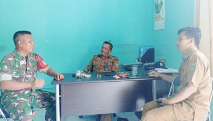 Babinsa Koramil 2301/Cilegon Lakukan Komsos Bahas Bantuan Sosial di Dua Kelurahan