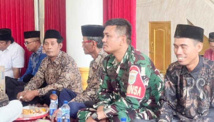 Babinsa Koramil 2302/Bojonegara Jalin Komunikasi Sosial Untuk Tingkatkan Keamanan Wilayah Puloampel
