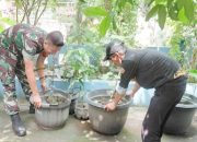 Babinsa Koramil 2301/Cilegon Gelar Karya Bakti, Fokus pada Kebersihan dan Perbaikan Jalan