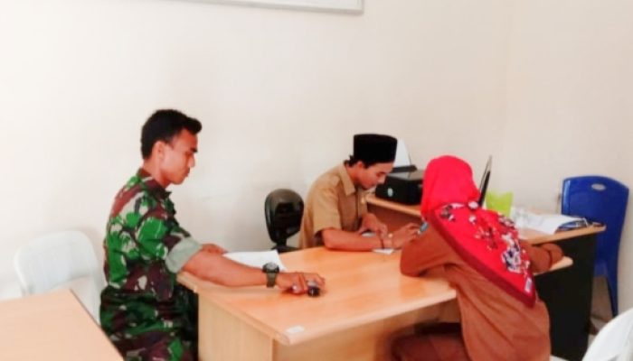 Babinsa Koramil 2304/Anyar Laksanakan Giat Puanter : Babinsa Data Warga Belum Terlayani BPJS dan Bantuan Pemerintah