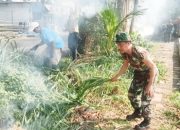 Babinsa Koramil 2305/Cinangka Turut Aktif dalam Karya Bakti di Wilayah Binaan