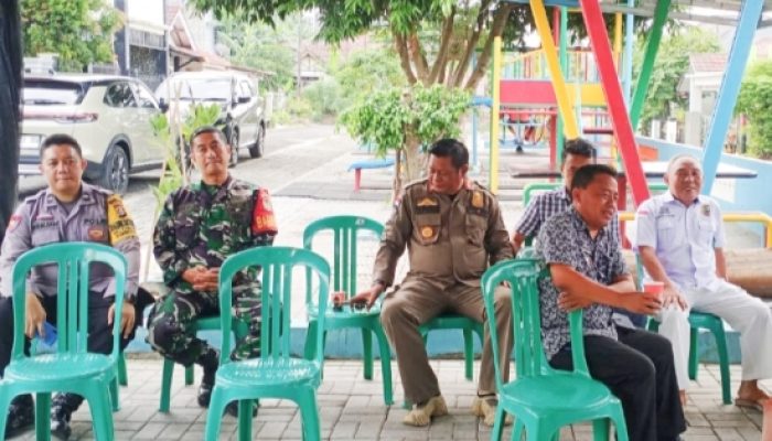 Babinsa Koramil 2301/Cilegon Aktifkan Kembali Ronda Malam di Dua Kelurahan