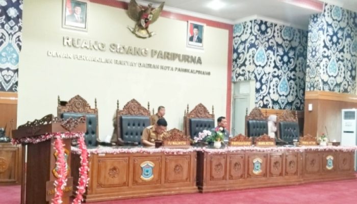 Pj Wali Kota Pangkalpinang Sampaikan Propemperda Tahun 2026 di Rapat Paripurna DPRD