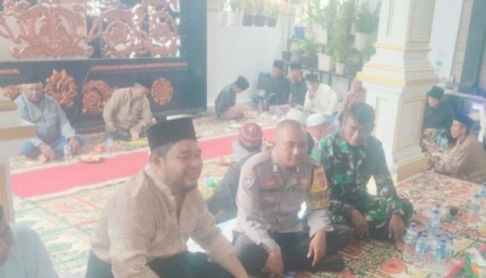 Babinsa Koramil 2302/Bojonegara Gelar Komsos Bahas Keamanan dan Persiapan Maulid Nabi