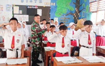 Babinsa Koramil 2301/Cilegon Gelar Pelatihan Baris-Berbaris dan Kedisiplinan di Dua Sekolah