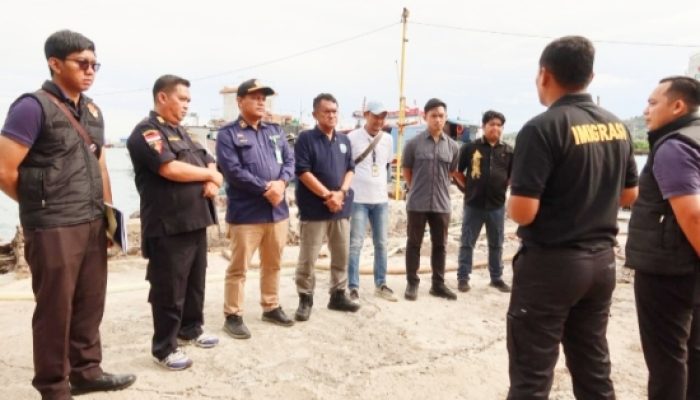 Cuaca Buruk Hentikan Operasi Gabungan TIMPORA di Pulomerak, Pemeriksaan Tetap Berjalan Optimal
