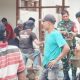 Babinsa Koramil 2306/Mancak Gelar Karya Bakti Bersama Warga di Dua Desa