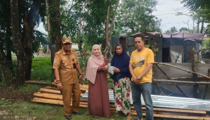 Kades Cikoang Apresiasi Kepedulian Pemerintah :Wakil Bupati Takalar dan Anggota DPRD Sulsel terhadap Warga Kurang Mampu yang Viral di Medsos