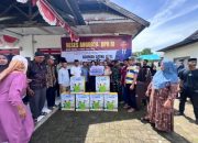 Achmad Daeng Se’re Serap Aspirasi Warga di Kelurahan Mata Allo Sekaligus Salurkan Bantuan Kursi dan Pompa Racun