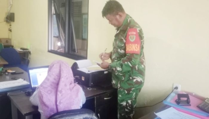 Babinsa Koramil 2302/Bojonegara Laksanakan Giat Puanter untuk Perbarui Data Kependudukan Desa