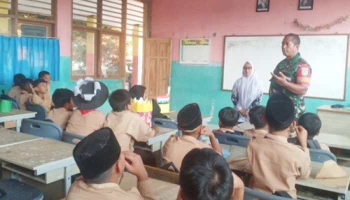 Koramil 2307/Ciwandan Perkuat Pembinaan Wilayah, Babinsa Berikan Materi PBB dan Bela Negara