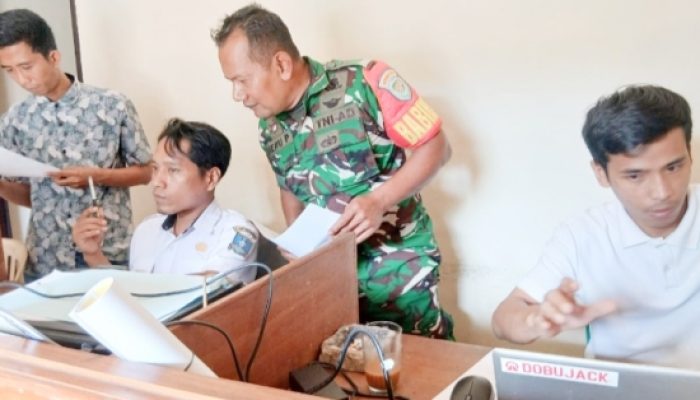 Babinsa Koramil 2305/Cinangka Gelar Kegiatan Puanter : Pendataan Penduduk dan Pendataan Stunting di Dua Desa