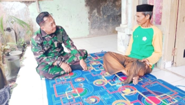 Koramil 2306/Mancak Tingkatkan Kepedulian Sosial Lewat Komsos di Dua Desa