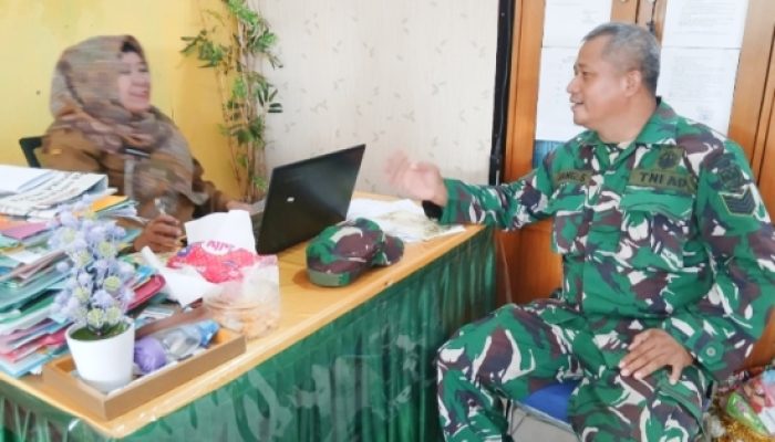 Koramil 2303/Pulomerak Perkuat Pembinaan Disiplin Siswa dan Manajemen Koperasi Lewat Komsos