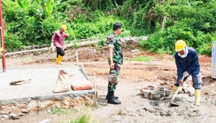 Babinsa Koramil 2303/Pulomerak Laksanakan Karbak di Dua Kelurahan, Dukung Pembangunan Fasilitas Warga