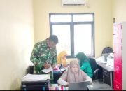 Babinsa Koramil 2302/Bojonegara Aktif Dampingi Pendataan Kependudukan Warga