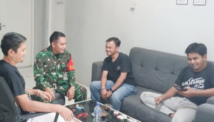 Koramil 2303/Pulomerak Perkuat Komsos, Bahas Data Sosial dan Pembinaan Organisasi Kepemudaan