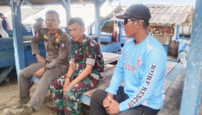 Babinsa Koramil 2304/Anyar Perkuat Kamtibmas Lewat Komsos Bersama Aparat Pemerintah