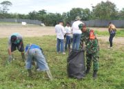 Babinsa Koramil 2304/Anyar Gelar Karbak, Wujudkan Lingkungan Bersih dan Sehat di Kecamatan Anyar