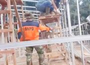 Rangka Mulai Terpasang, Progres Pembangunan Hunian Sementara di Sumbar Makin Terlihat