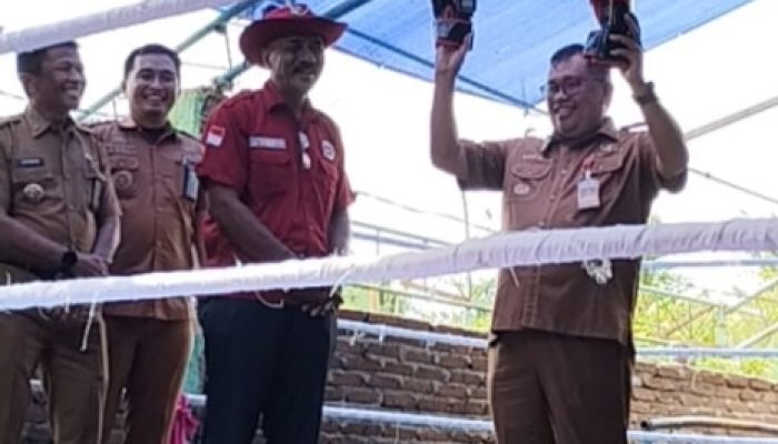 HUT ke-61 Wayan S. Natha, Bupati Takalar Kasi Kado Bentuk Apresiasi Prestasi Tinju yang Harumkan Nama Daerah