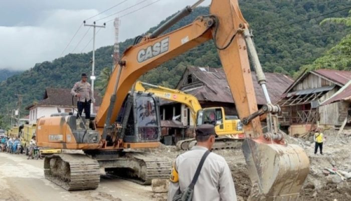 Pulihkan Insfrastruktur & Akses, Pembangunan Jembatan Bailey dan Armco di Sumbar-Sumut Terus Berlanjut