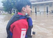 Hujan Deras Picu Banjir di Sambirata Cilegon, PMI Terjunkan Tim Asesmen dan Ambulans