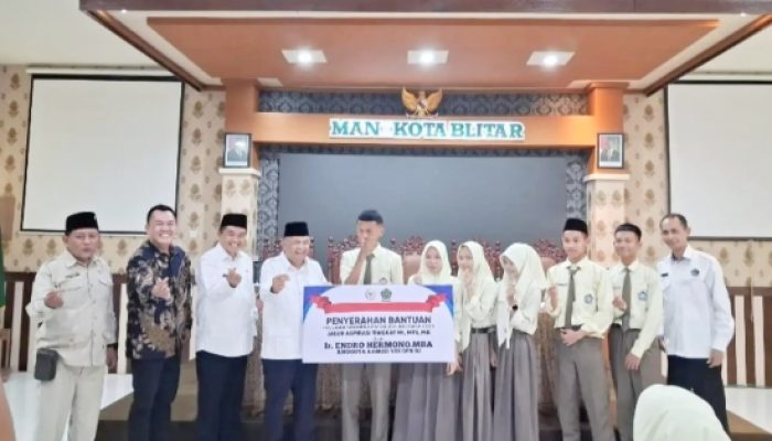 Legislator Gerindra Salurkan PIP di Blitar, Perkuat Akses Pendidikan Siswa Madrasah
