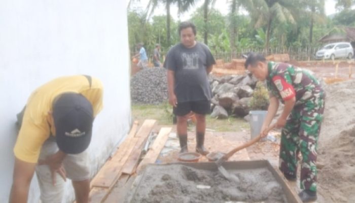 Babinsa Koramil 2301/Cilegon Gelar Karya Bhakti Bersama Warga, Wujud Nyata Kepedulian Lingkungan