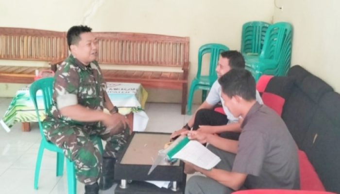 Babinsa Koramil 2302/Bojonegara Perkuat Keamanan dan Budaya Gotong Royong Lewat Komsos