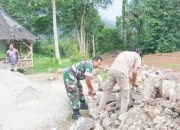 Babinsa Koramil 2305/Cinangka Aktif Gelar Karya Bakti, Bantu Warga Hadapi Musim Hujan