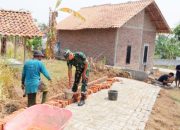 Babinsa Koramil Mancak Aktif Gelar Karya Bakti, Dukung Pembangunan Koperasi dan Infrastruktur Desa