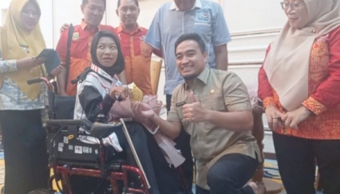 Sambut Atlet Paralympic Peraih Emas di Rumah Dinas, Robinsar Ungkapkan Rasa Bangga