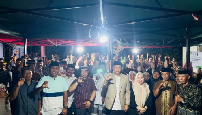 Malam Tak Jadi Penghalang, Warga Kelurahan Bulukunyi Antusias Sambut Reses Hj. Fadilah Fahriana Didampingi Wabup Takalar