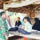 Babinsa Cinangka Gencarkan Komsos, Bahas Akses Pendidikan dan Pengangguran Desa
