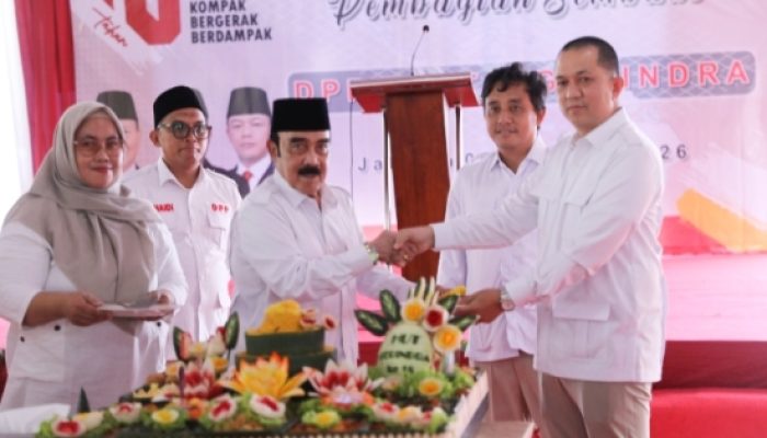 HUT ke-18 Gerindra Tanam Harapan Masa Depan Lewat Ribuan Bibit Pohon dan Sembako
