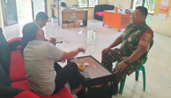 Perkuat Keamanan dan Kebersamaan, Babinsa Bojonegara Intensifkan Komsos dengan Warga