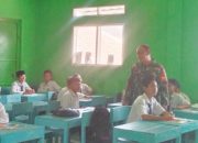 Babinsa Koramil 2307/Ciwandan Tanamkan Semangat Bela Negara kepada Pelajar di Cilegon